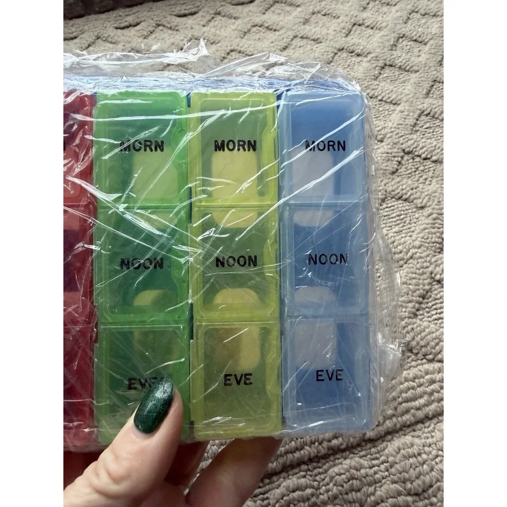 7 Day Weekly 3x Day Medication Pill Organizer Storage Container‎ Case